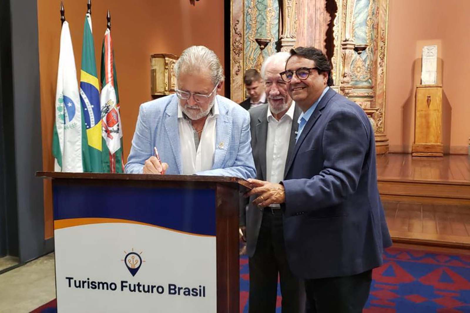 Ilhabela será o 1º Destino Turístico Inteligente de SP