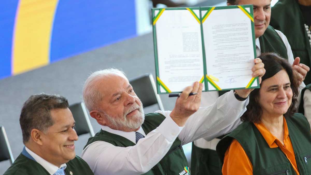 Presidente sanciona lei do Mais Médicos