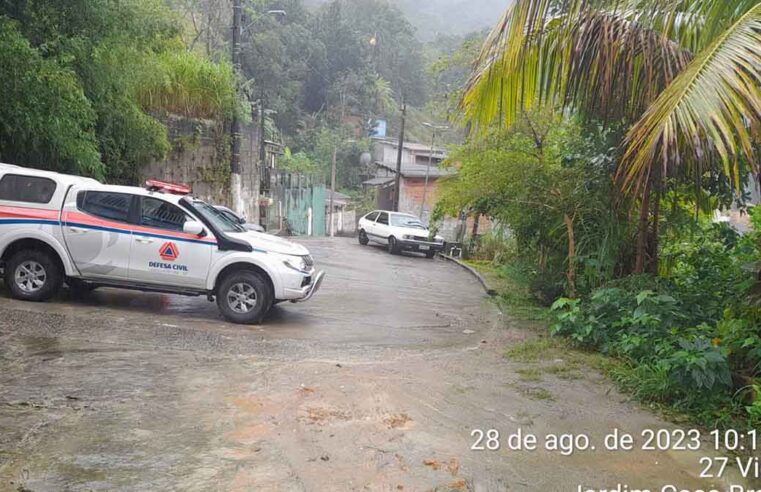 Defesa Civil de Caraguatatuba segue com vistorias e orientações nas áreas de risco do município