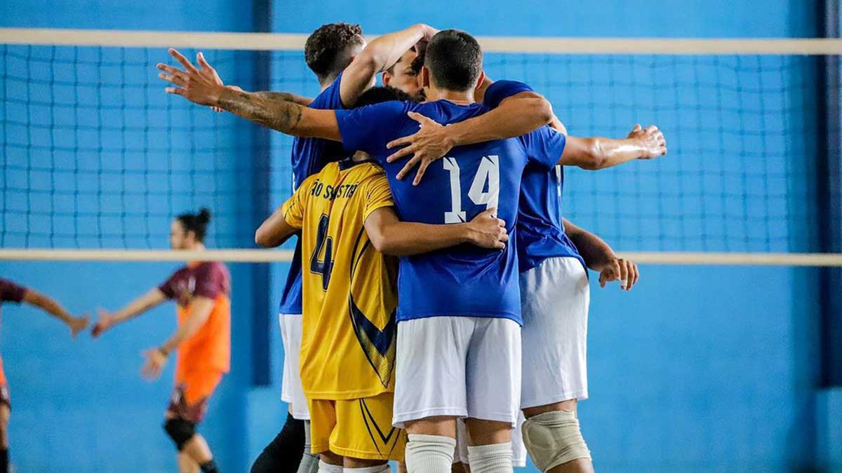 Equipe de voleibol de São Sebastião se prepara para jogar a Superliga Série C em ‘casa’