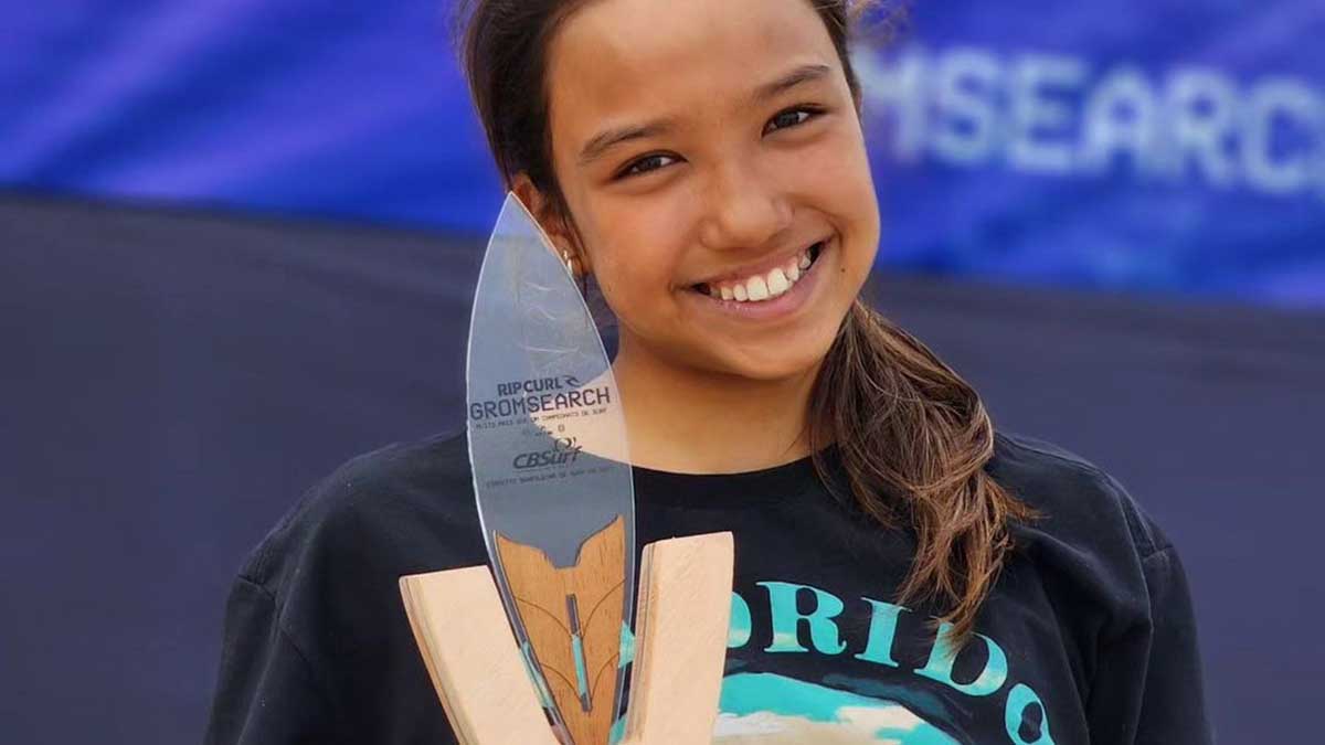 Surfista sebastianense é vice-campeã brasileira na categoria sub-12