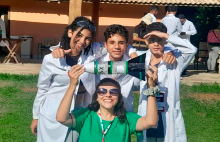 Estudantes da rede municipal de São Sebastião participam da 49ª Jornada Brasileira de Foguetes no Rio de Janeiro