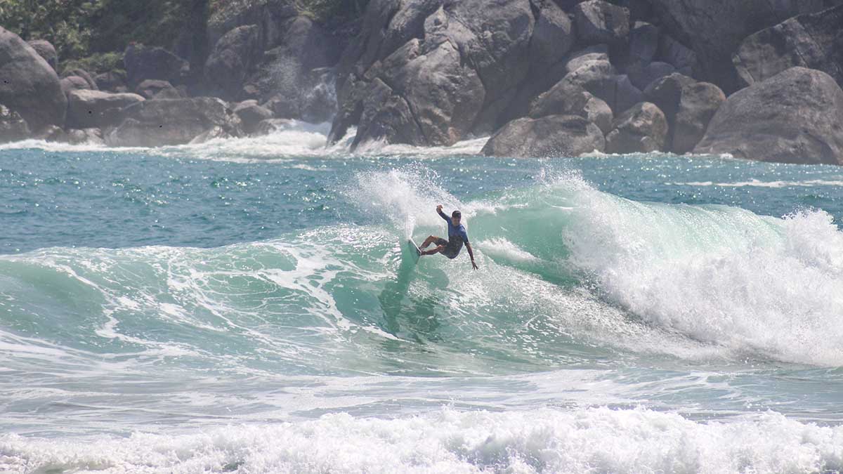 Praia do Bonete recebe mais uma etapa do Campeonato de Surf das Comunidades Tradicionais neste fim de semana