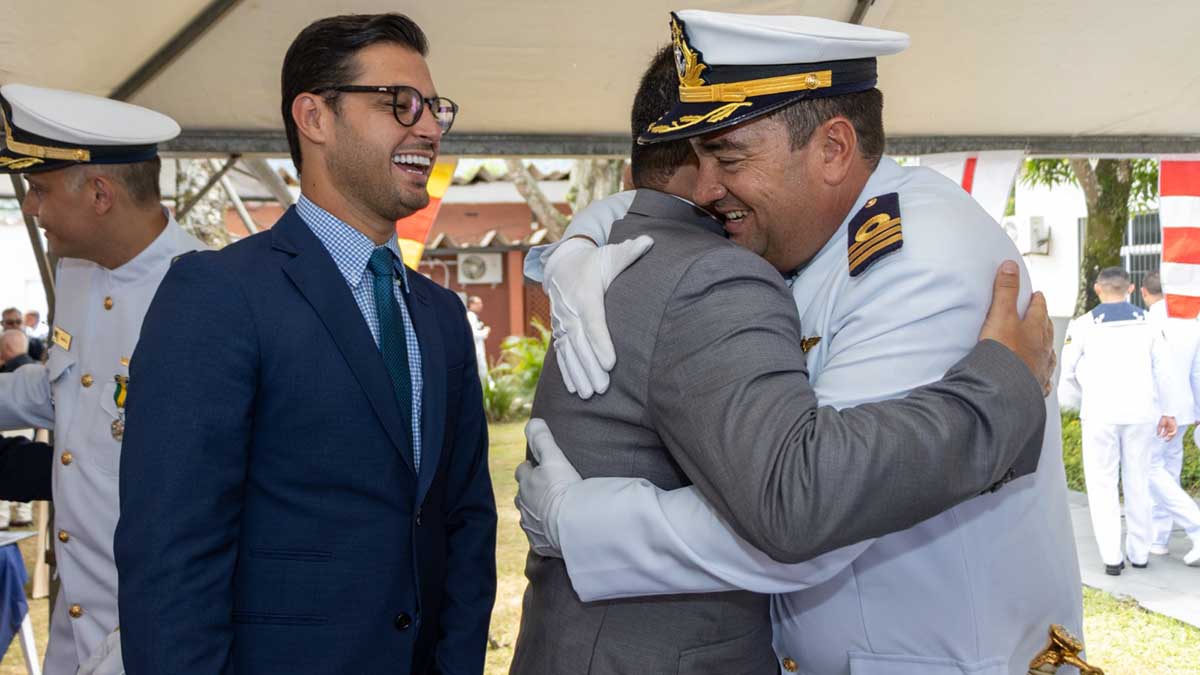 Cerimônia de Troca de Comando na Capitania dos Portos de São Sebastião Conta com a Presença do Prefeito Felipe Augusto