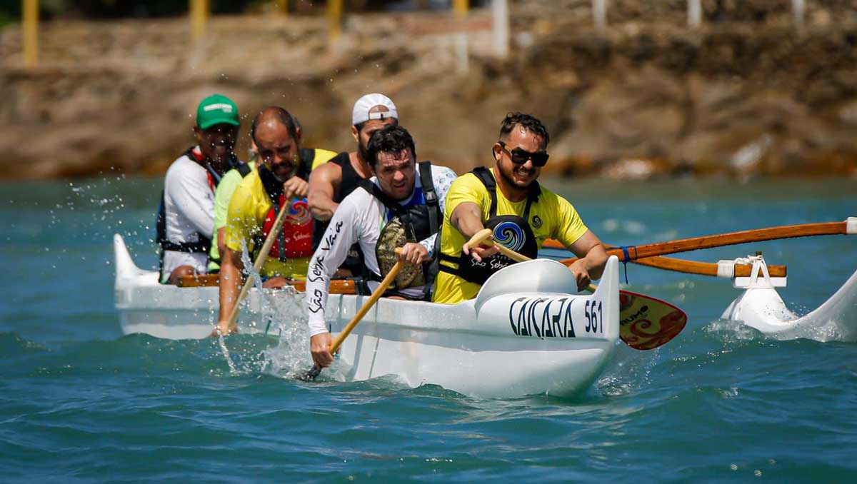 Prefeitura de São Sebastião e Instituto São Sebá Va’a oferecem aulas de Canoa Havaiana gratuitas