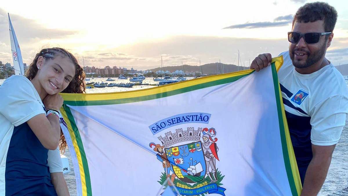 Velejadora da Escola de Vela de São Sebastião é campeã brasileira juvenil