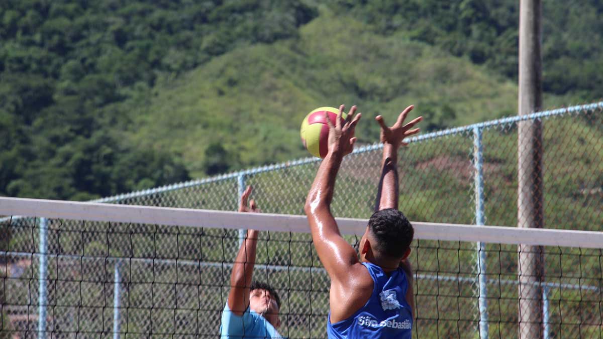 2ª Etapa do Circuito Sebastianense de Vôlei de Praia tem participação de 18 duplas e jogos de alto nível