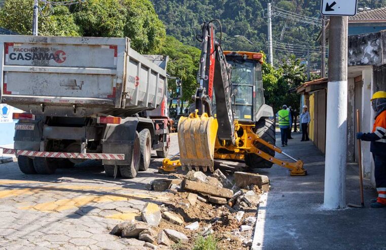 Prefeitura de São Sebastião inicia obras de drenagem e pavimentação na região central