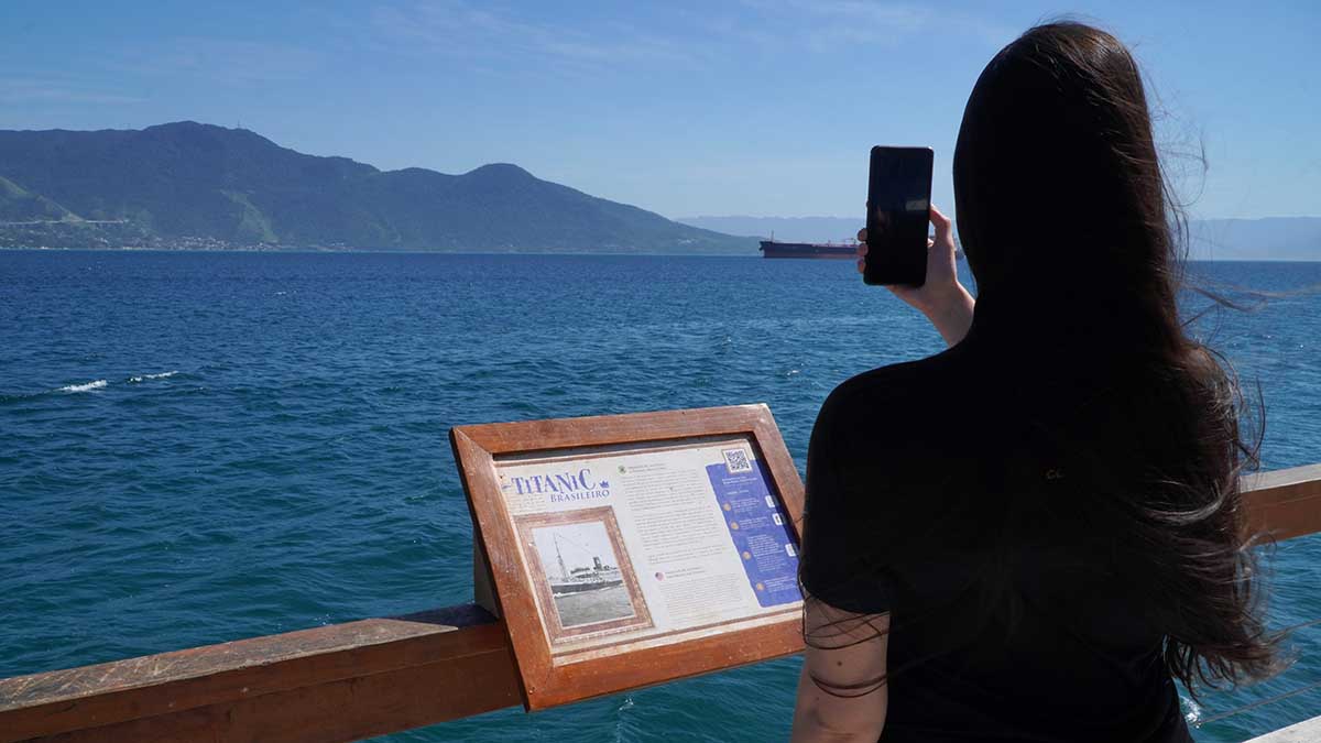 Titanic brasileiro “aporta” em Ilhabela com ajuda da tecnologia de realidade aumentada