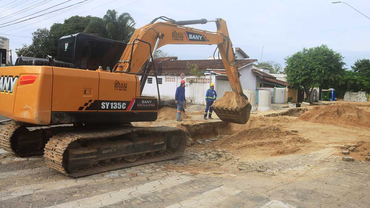 Prefeitura de Caraguatatuba inicia novas obras de drenagem na região central