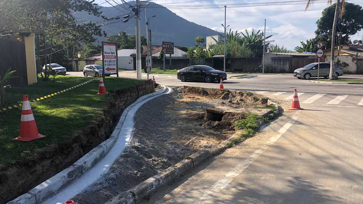 Fresagem e implantação de pavimento do eixo viário central de São Sebastião começam na próxima semana