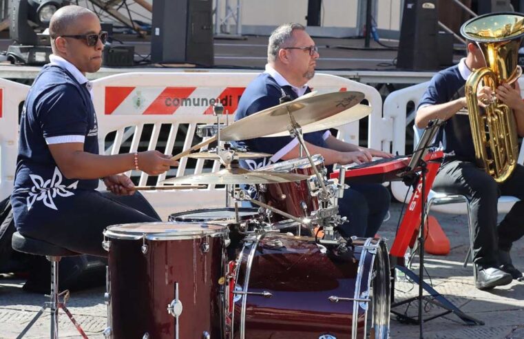 Banda Municipal de São Sebastião participa de evento em Fivizzano, cidade-irmã na Itália