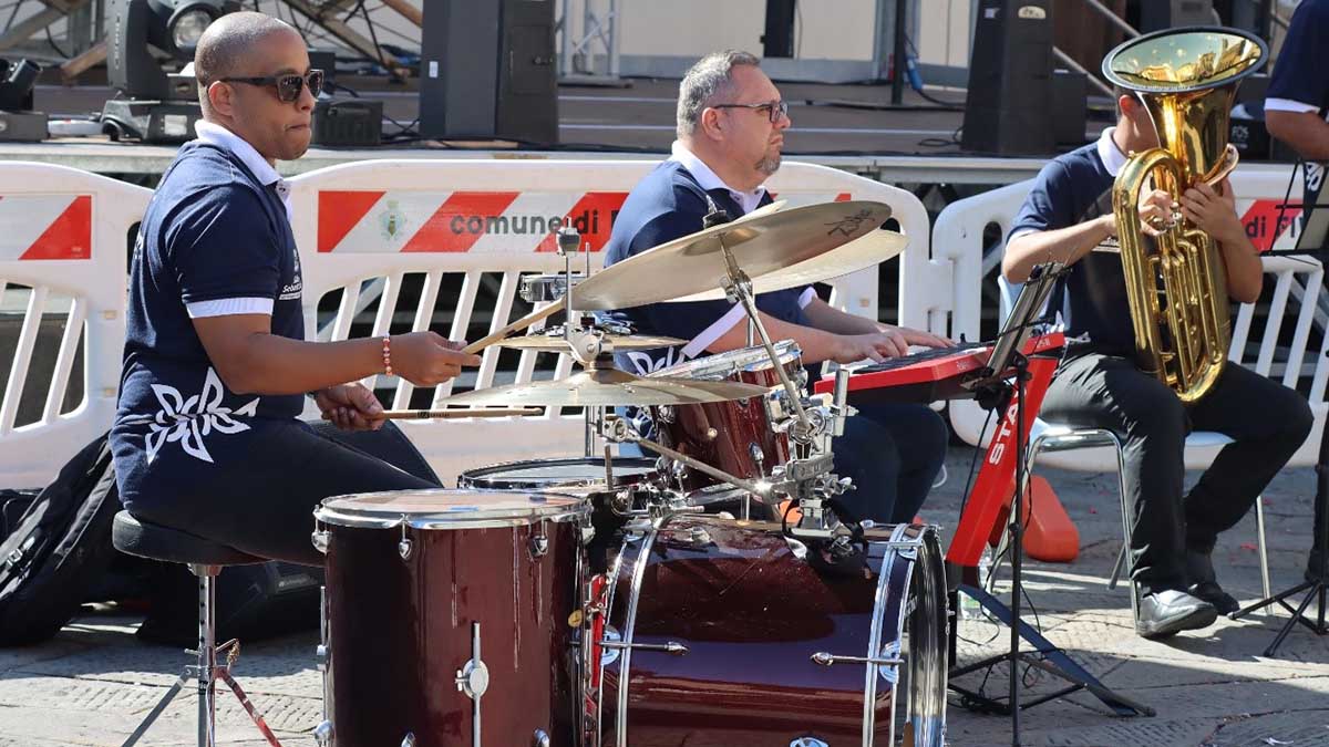 Banda Municipal de São Sebastião participa de evento em Fivizzano, cidade-irmã na Itália