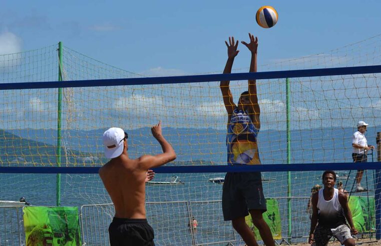 Ilhabela 219 anos: Copa Ilhabela Vôlei de Praia reúne amantes da modalidade no domingo (22) na Praia do Perequê